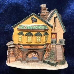 Department 56 Christmas Ornament The Grapes Inn Charles Dickens Heritage 1996